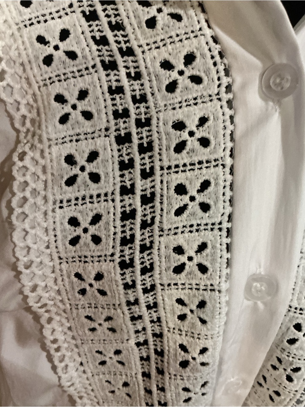Beautiful White Eyelet High/Low Button-Up Tunic Dress - Picture 5 of 15